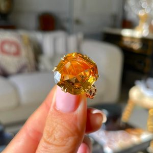 Nhẫn Vàng Đính Đá Hổ Phách Lớn